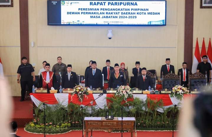 Hadiri Pengukuhan DPRD Medan, Bobby Nasution ajak Kolaborasi yang Solid, Antara Legislatif dan Eksekutif, untuk Pembangunan di Sumut