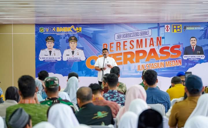 Wali Kota Medan Bobby Nasution meresmikan Overpass Stasiun Kereta Api Medan, Jalan Stasiun, Kelurahan Kesawan, Medan Barat. (foto/istimewa/youbenews.com). Jumat (20/12/2024)