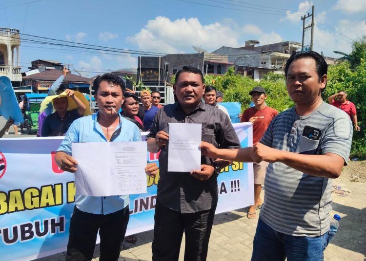 Puluhan Massa GEMPAR Geruduk PT. Pelindo (Persero) Cabang Sibolga Diduga ada Dugaan Korupsi