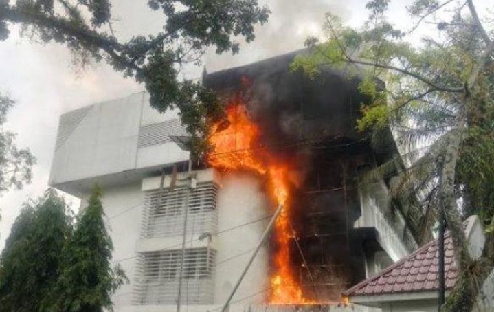 Kantor Disdiksu Terbakar, Dugaan Arus Pendek Listrik