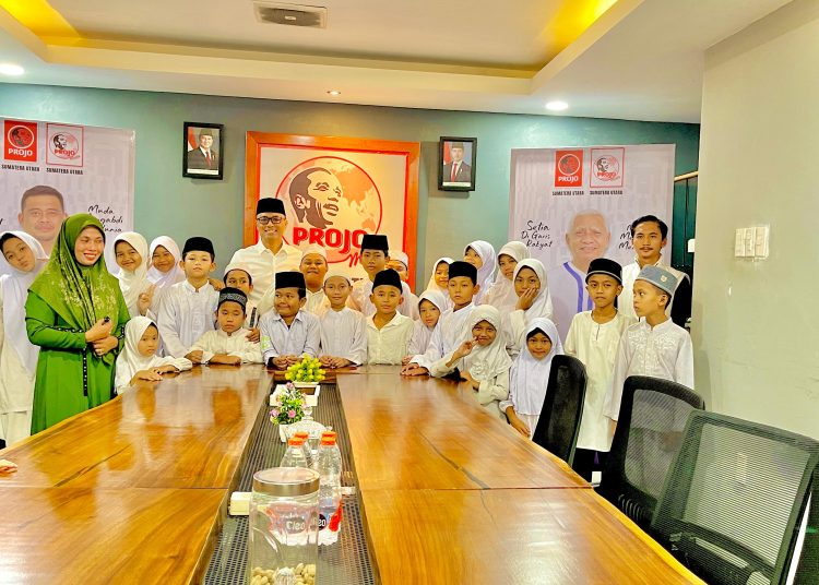 Rutin dilakukan, Projo Muda Sumut Berbagi Tali Asih kepada Anak Yatim Piatu dan Ucapkan Selamat Hari Raya Idul Fitri 1446 H