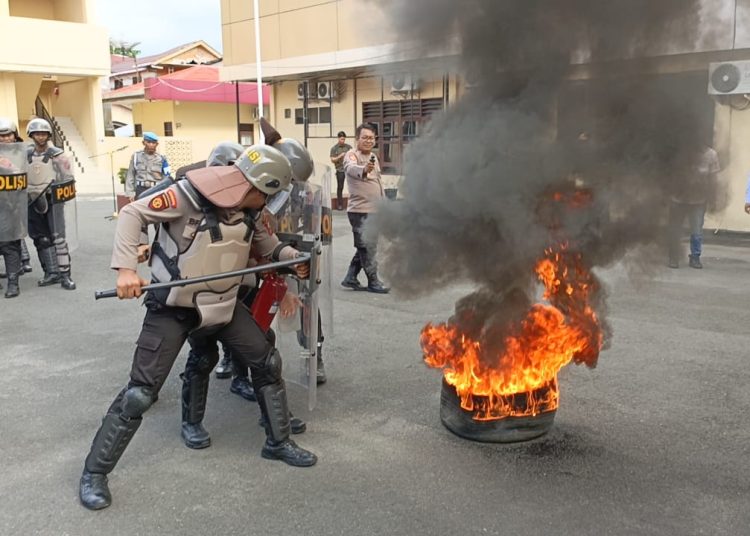 Polres Sibolga Gelar Simulasi Ton Dalmas Gabungan Jelang May Day