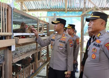 Dukung Ketahanan Pangan, Polres Tapteng Berdayakan Warga Lewat Usaha Ternak Ayam