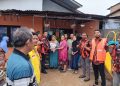 Ketua PAC Pemuda Pancasila ( PP ) medan polonia Rommy Van Boy Beri Bantuan Sembako ke warga terdampak banjir