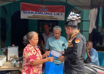 SEKRETARIS BEMNUS SUMUT Salurkan Ratusan Nasi Kotak untuk Korban Banjir Medan, Munawar Kholil Nur: “Tidak Ada Warga yang Boleh Terdampak Tanpa Bantuan”