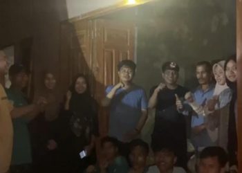 DEMA STIT Al-Washliyah dan HIMMAH Kota Binjai Salurkan Bantuan Langsung kepada Kadus Alur Hitam untuk Korban Banjir Aceh Tamiang