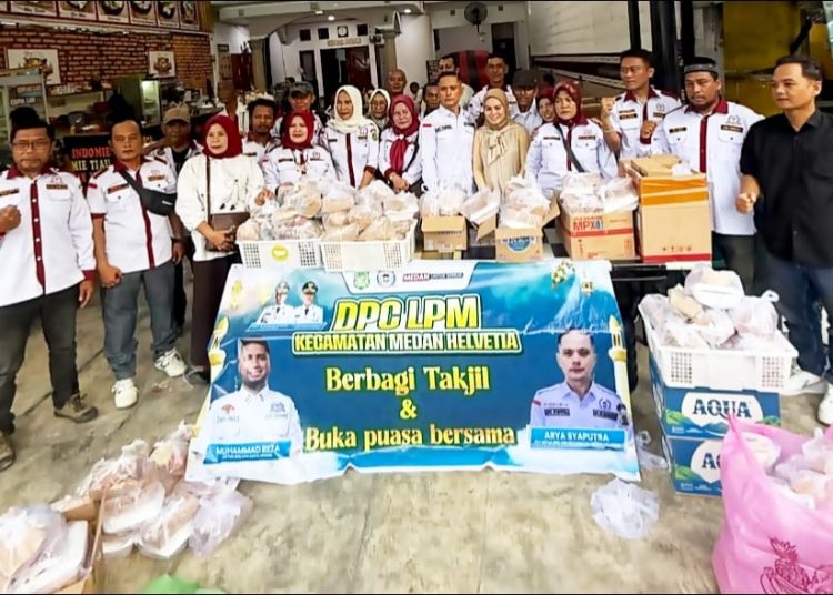 DPC LPM Medan Helvetia Berbagi Takjil dan Gelar Buka Puasa Bersama