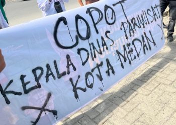 Gelar Unjuk Rasa, Forum Aktivis Mahasiswa Kota Medan Desak Pencopotan Kadis Pariwisata